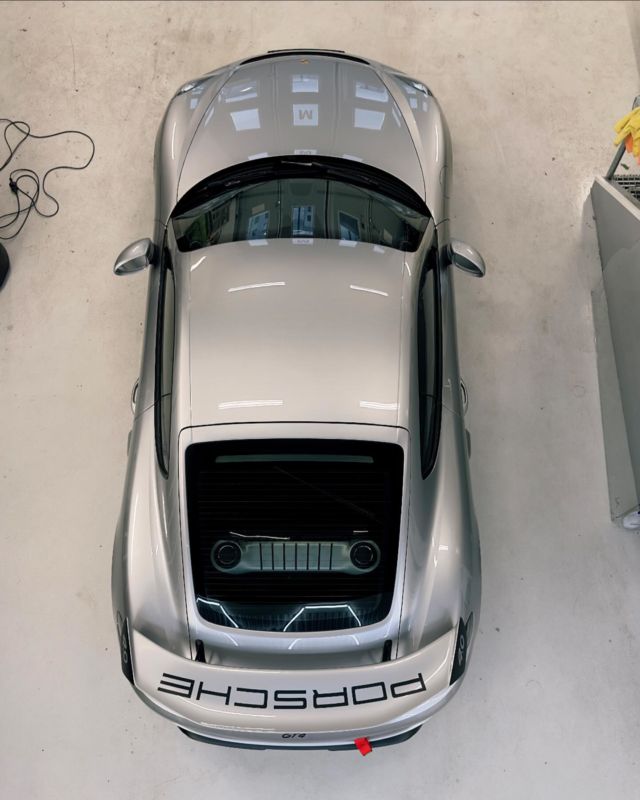 Vi har stängt för semester och är tillbaka på plats igen v34☀️ 
Vi önskar er alla en trevlig sommar😎 

Denna Porsche har vi skyddat med stenskottsfilm på dom mest utsatta delar för att bevara lacken vid bankörning🔥 

💻 www.tintnwrapgbg.se

📩 info@tintnwrapgbg.se

#solfilm #toning #tonaderutor #tonaderutorsåklart #tintedwindows #tintedwindows #ppf #paintprotection #paintprotectionfilm #stenskottsfilm #lackskyddsfilm #lyktfilm #headlightprotection #wrap #wrapping #wrapped #kromdelete #chromdelete #landvetter #göteborg #borås #porsche #porschegt4 #gt4 @vnvinyls @global_sweden